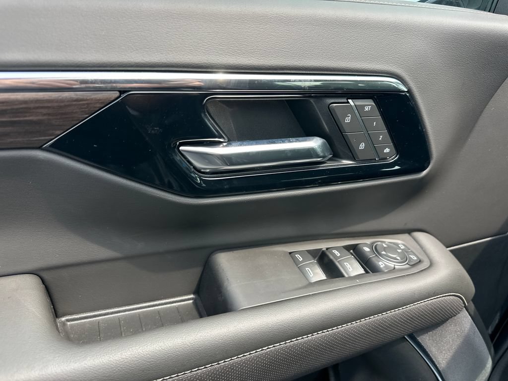 New 2026 Chevrolet Tahoe Premier AWD/4WD image 17