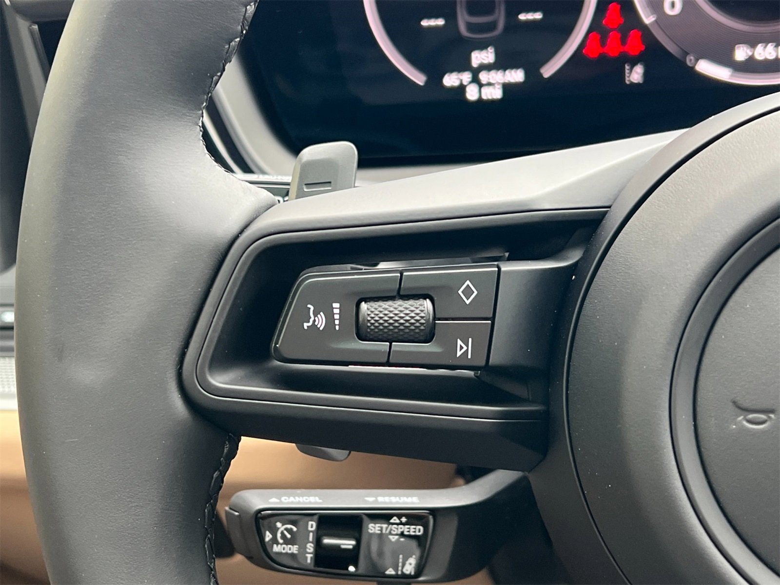 New 2025 Porsche Cayenne Coupe image 29