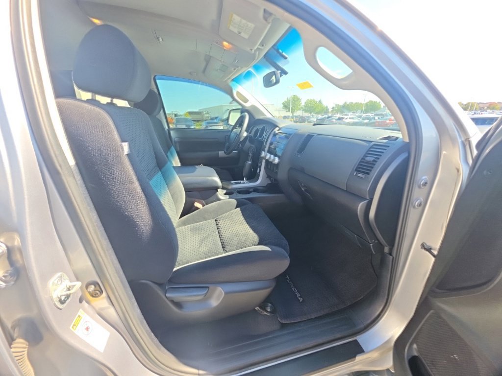 Used 2013 Toyota Tundra 4x4 Double Cab w/ TRD Off-Road Pkg image 27
