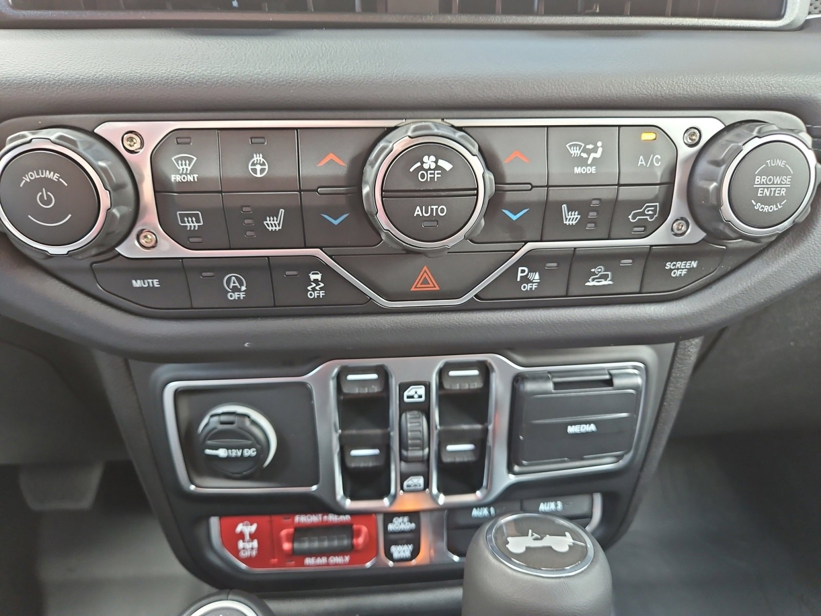 New 2025 Jeep Wrangler Unlimited Rubicon image 28