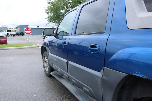 Used 2003 Chevrolet Avalanche 4x4 w/ Suspension Package, Off-Road image 42