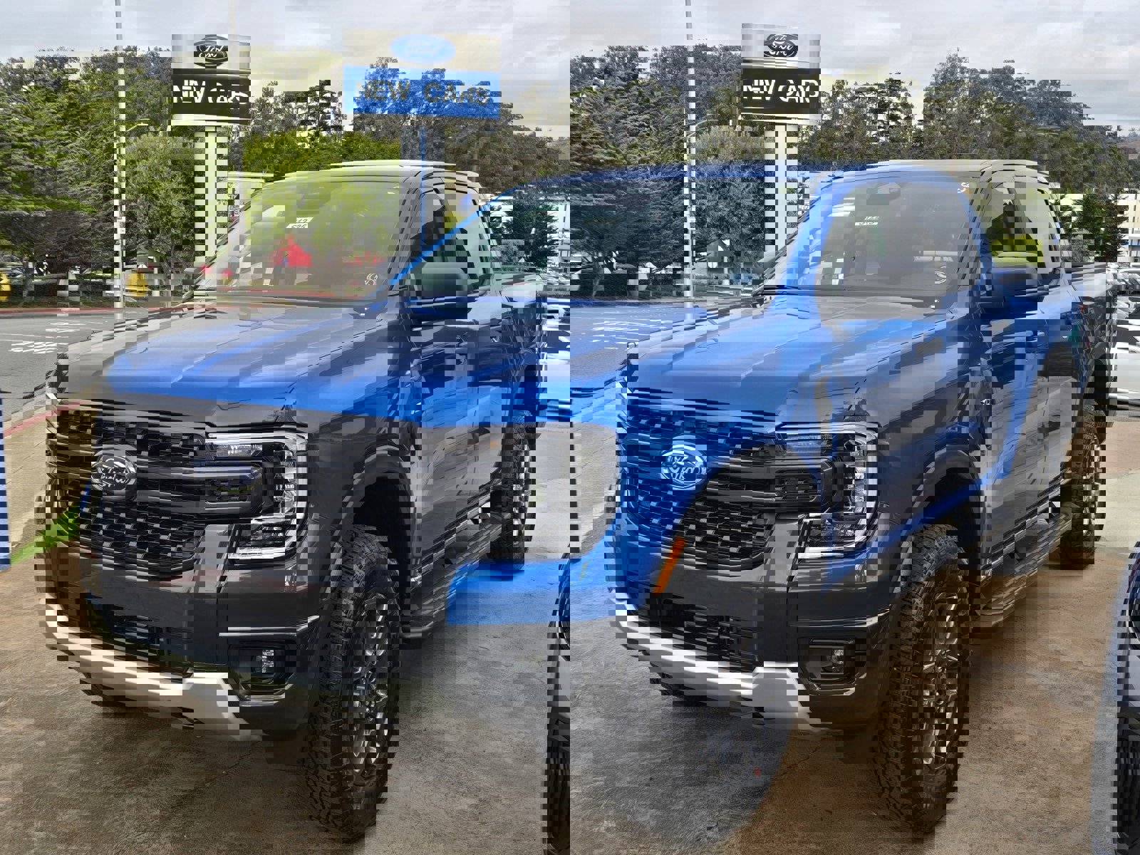 New 2025 Ford Ranger XLT w/ FX4 Off-Road Package image 2