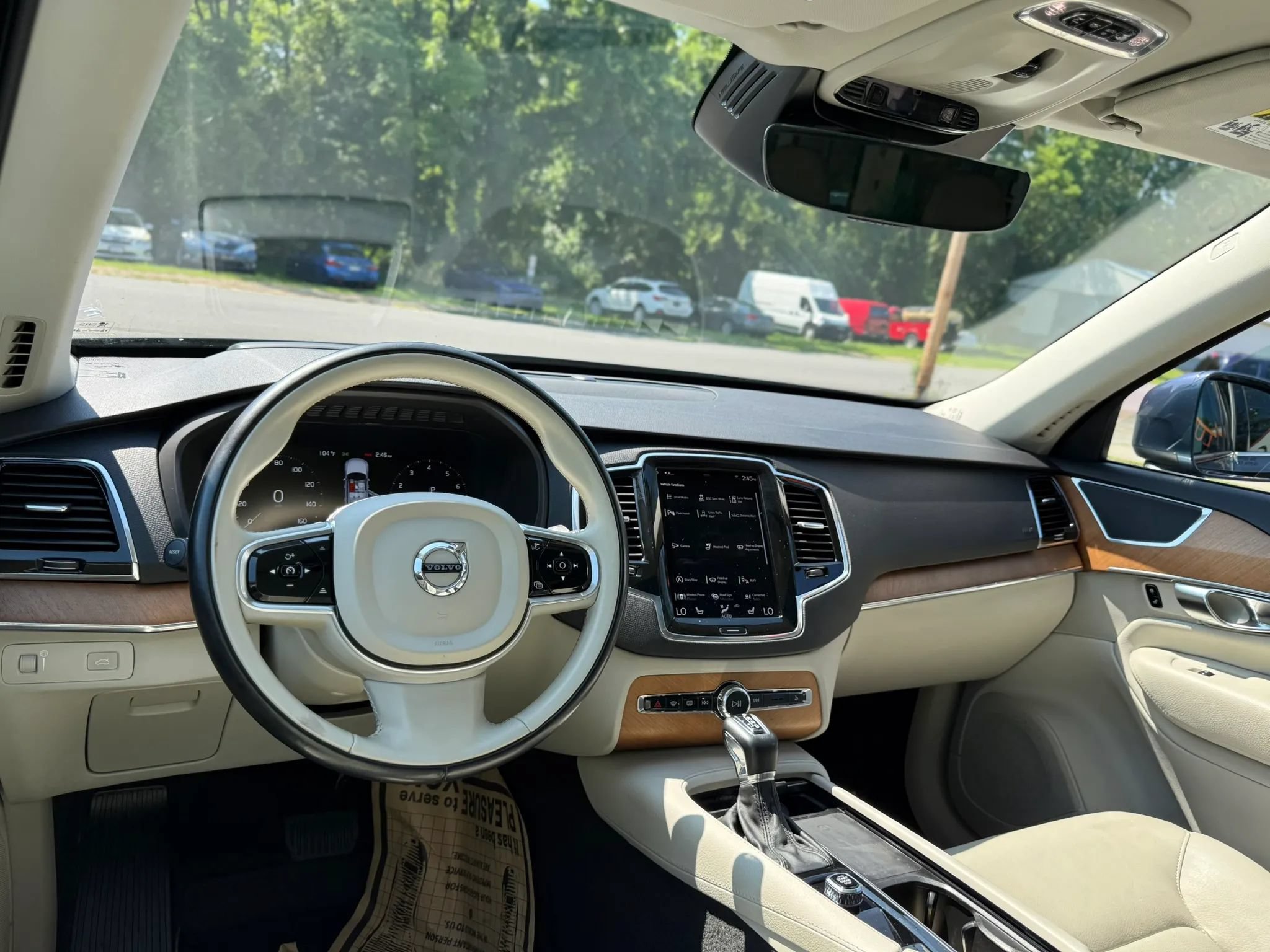 Used 2022 Volvo XC90 T6 Momentum w/ Advanced Package AWD/4WD image 58