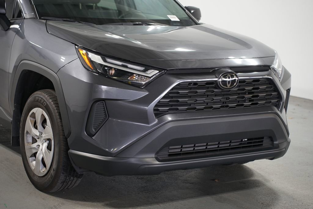 Used 2025 Toyota RAV4 LE image 4