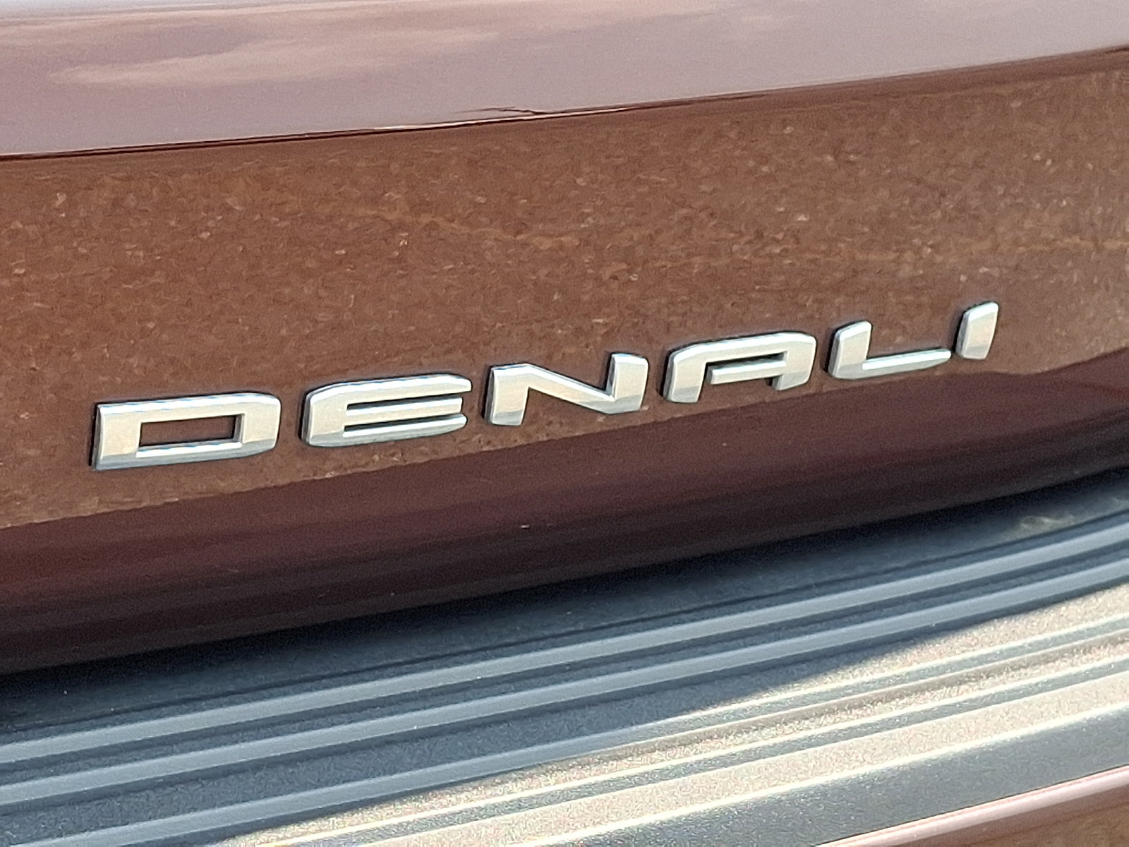 Used 2023 GMC Yukon Denali Ultimate AWD/4WD image 36