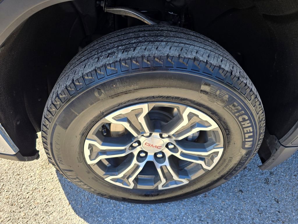 Used 2025 GMC Sierra 1500 SLT AWD/4WD image 12