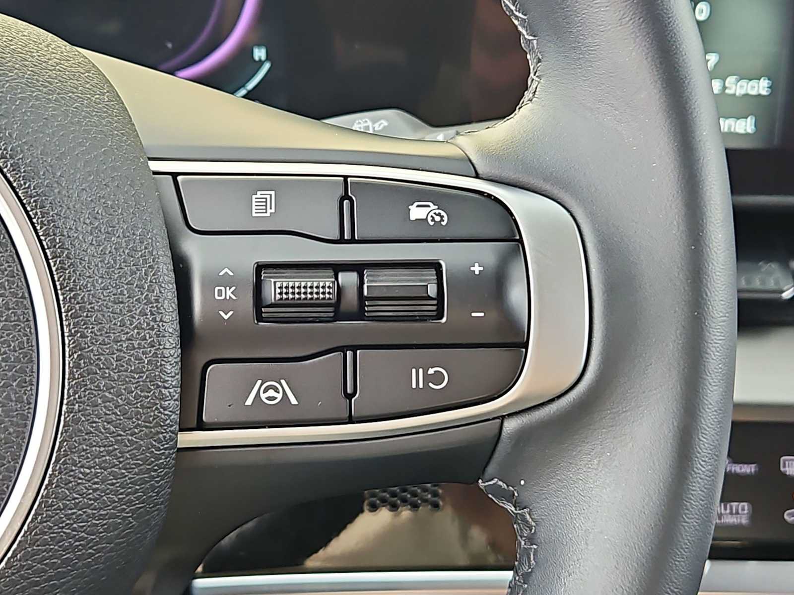 Used 2025 Kia Sportage EX FWD image 20