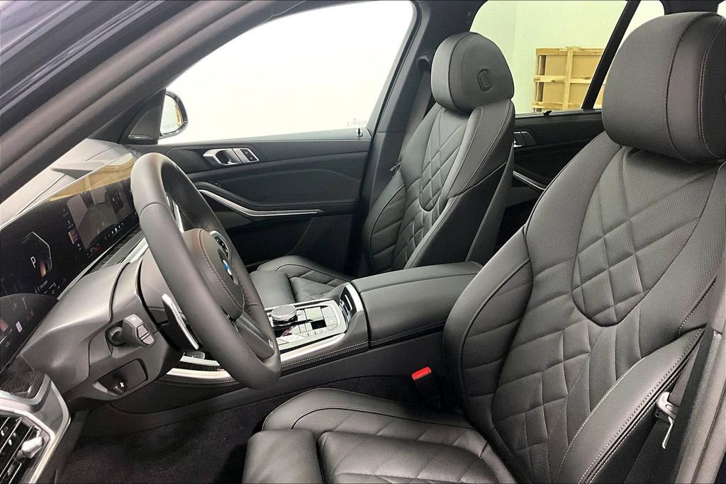 New 2026 BMW X5 xDrive40i w/ M Sport Package image 25