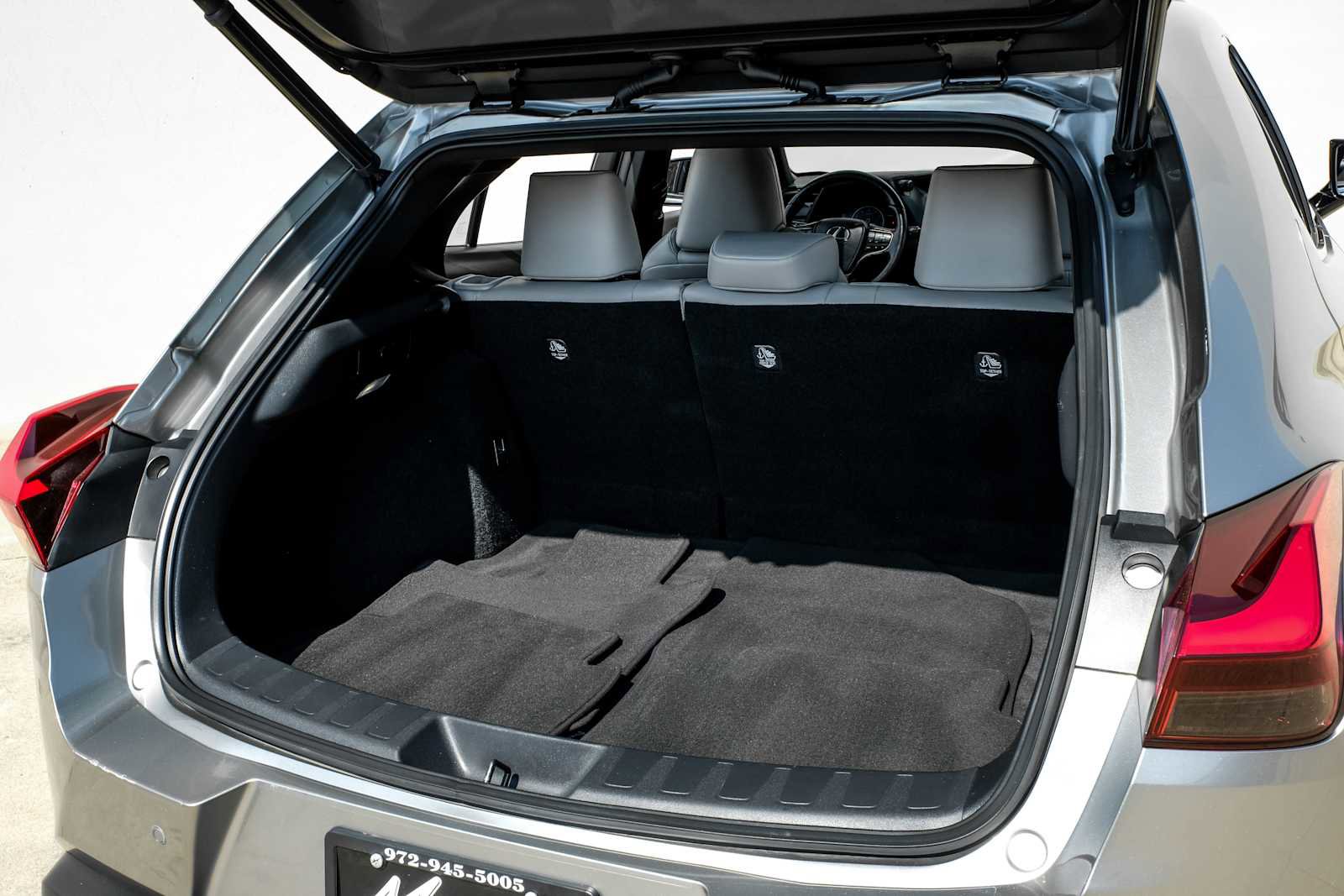 Used 2019 Lexus UX 200 image 52