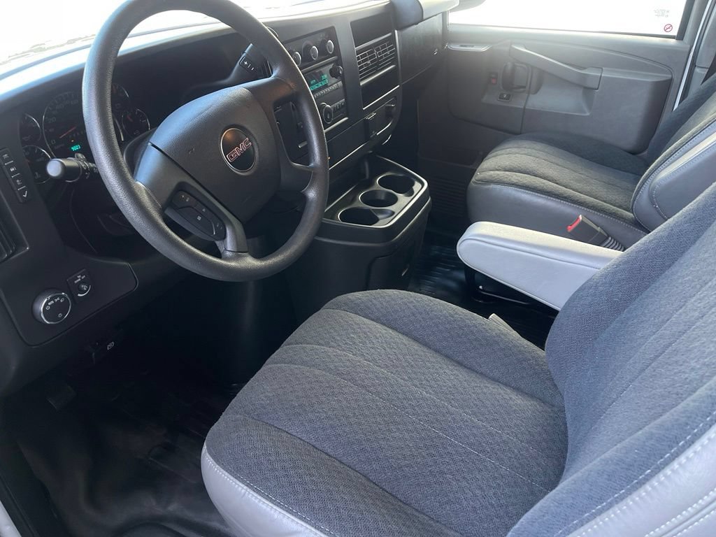Used 2025 GMC Savana 2500 w/ Driver Convenience Package RWD image 8
