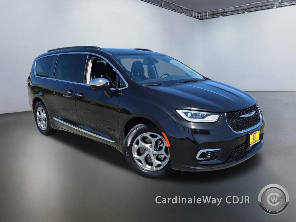 Used 2023 Chrysler Pacifica Limited