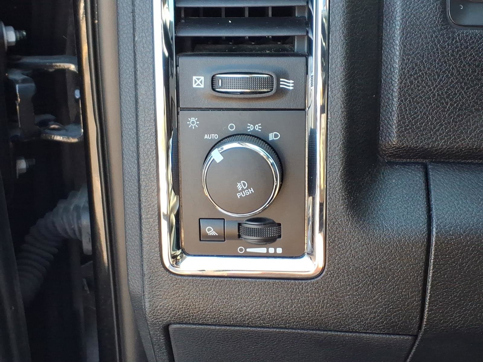 Used 2017 RAM 2500 Laramie AWD/4WD image 20