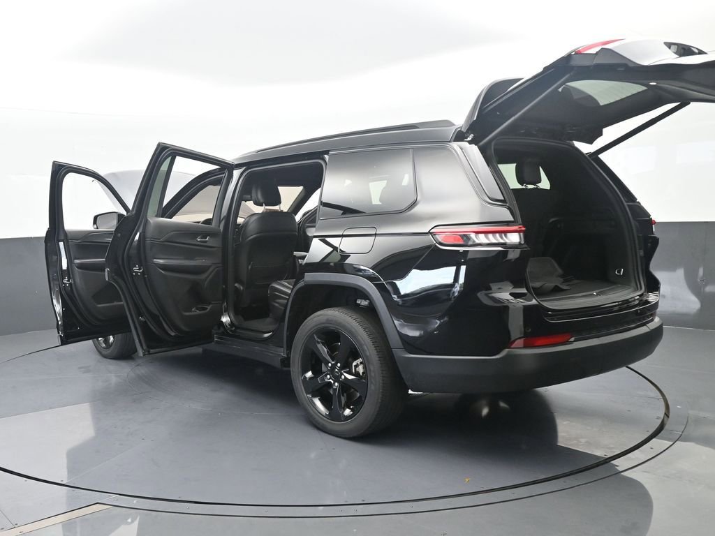 Used 2023 Jeep Grand Cherokee L Laredo image 72