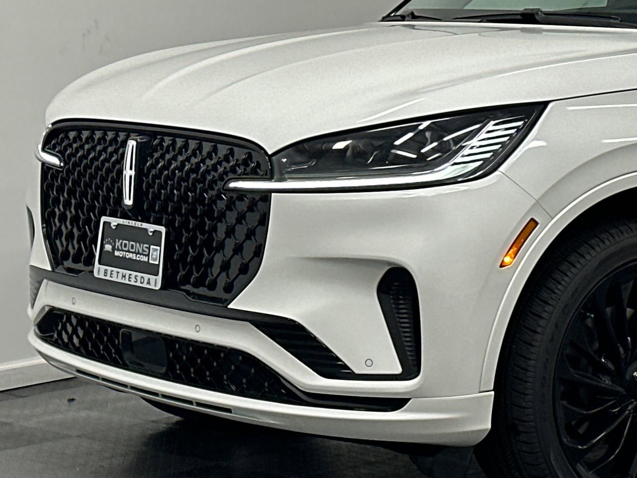 New 2026 Lincoln Aviator Reserve video 2