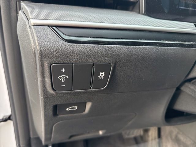 Used 2025 Kia K5 LXS image 17