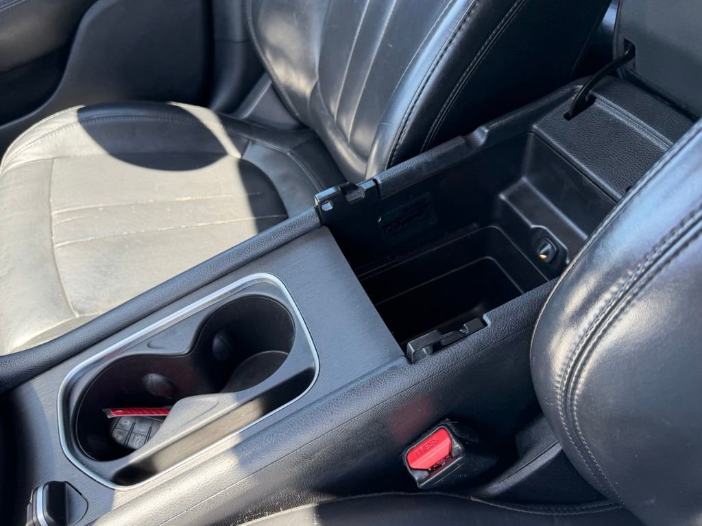 Used 2016 Chrysler 200 Limited FWD image 24