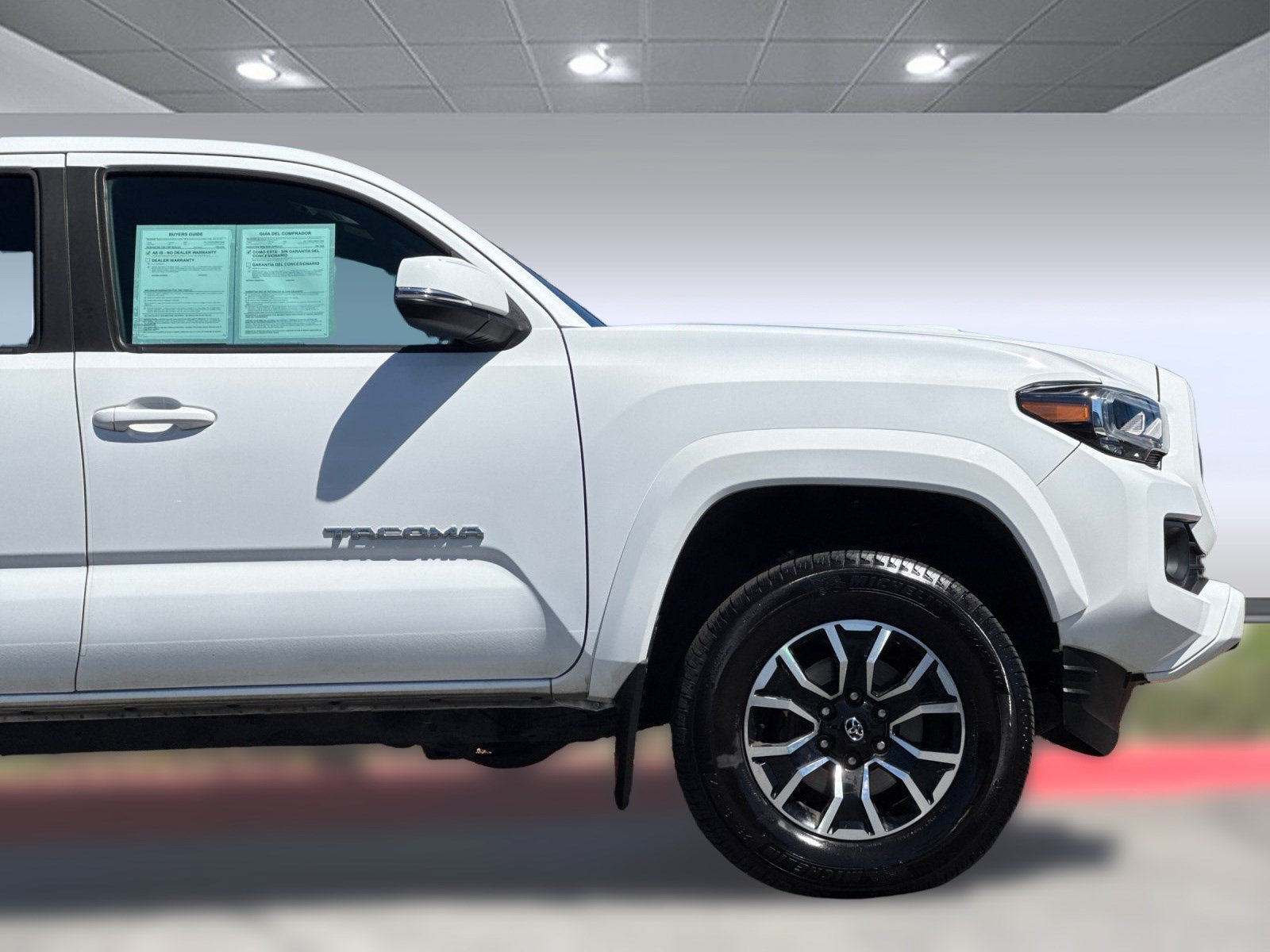 Used 2022 Toyota Tacoma TRD Sport w/ Technology Package RWD image 33