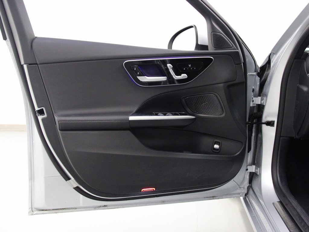 Certified 2025 Mercedes-Benz C 300 4MATIC Sedan image 18