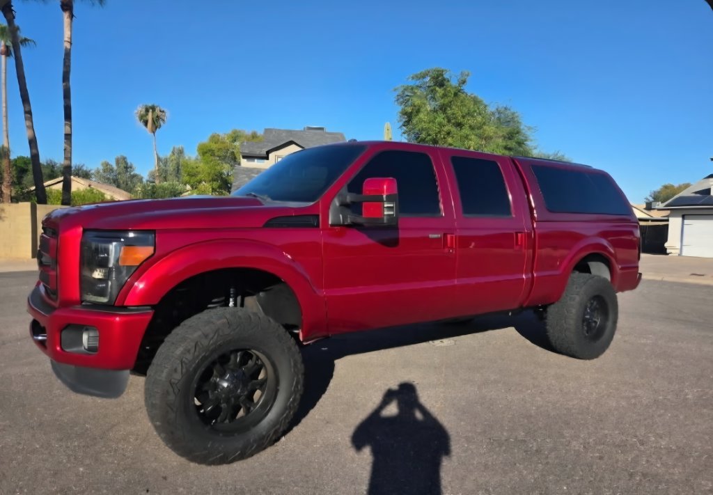 Used 2015 Ford F250 Platinum w/ FX4 Off-Road Package AWD/4WD image 7