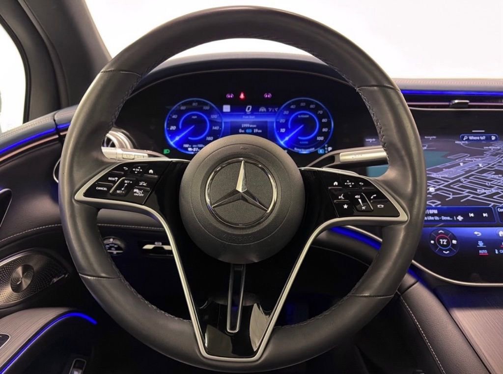 Certified 2023 Mercedes-Benz EQS 580 4MATIC SUV w/ Acoustic Comfort Package image 19