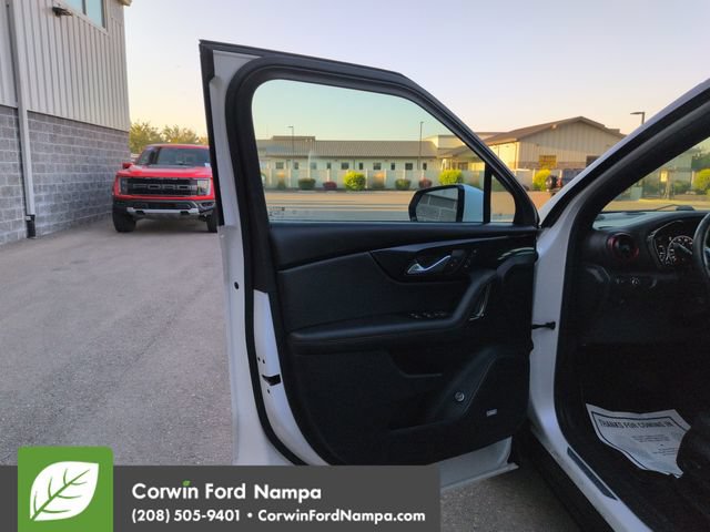 Used 2021 Chevrolet Blazer RS w/ Enhanced Convenience Package AWD/4WD image 10
