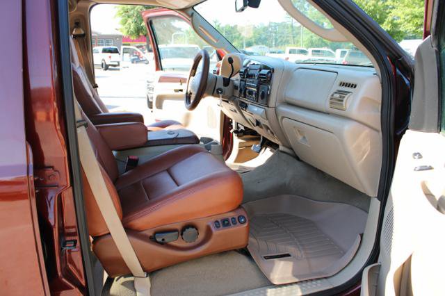 Used 2006 Ford F250 Lariat AWD/4WD image 26