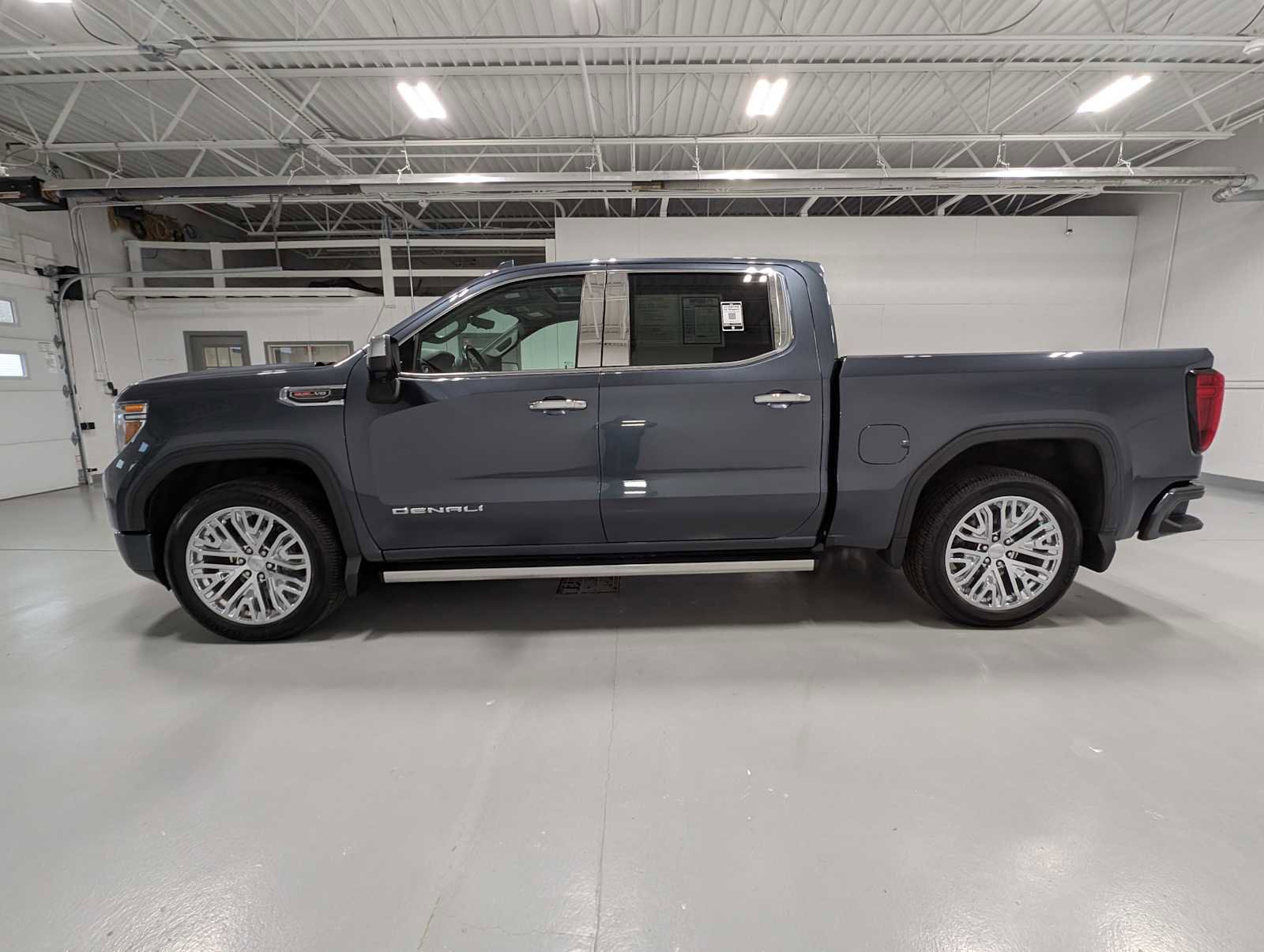 Used 2021 GMC Sierra 1500 Denali w/ Denali Ultimate Package image 12