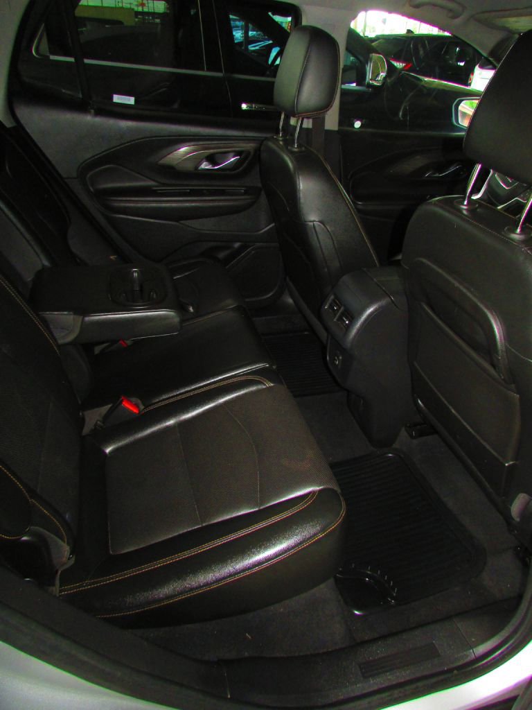 Used 2020 GMC Terrain SLT image 21