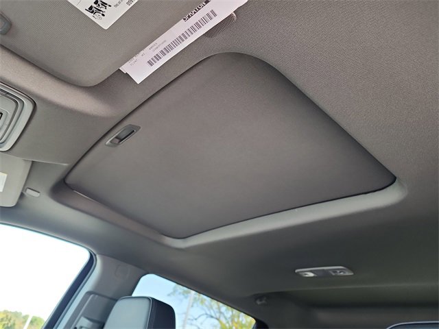 New 2026 GMC Sierra 3500 Denali w/ Denali Reserve Package image 30