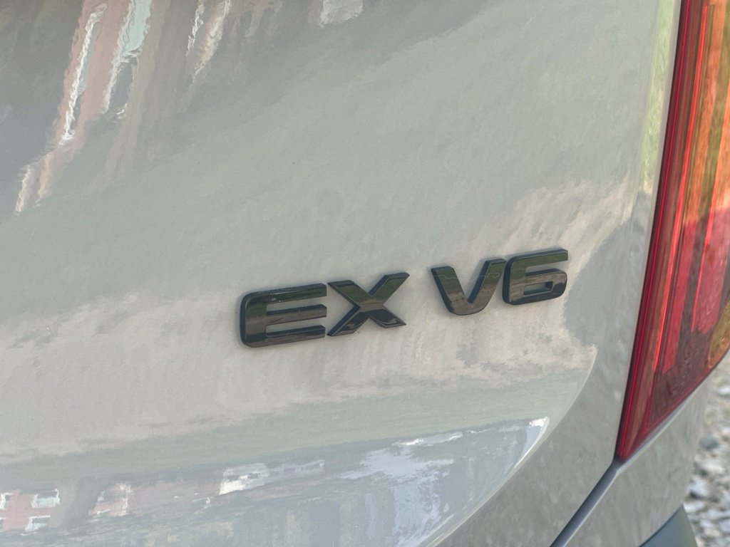 Used 2021 Kia Telluride EX w/ EX Premium Package AWD/4WD image 4