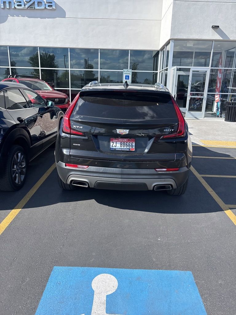 Used 2019 Cadillac XT4 Premium Luxury w/ Technology Package AWD/4WD image 8