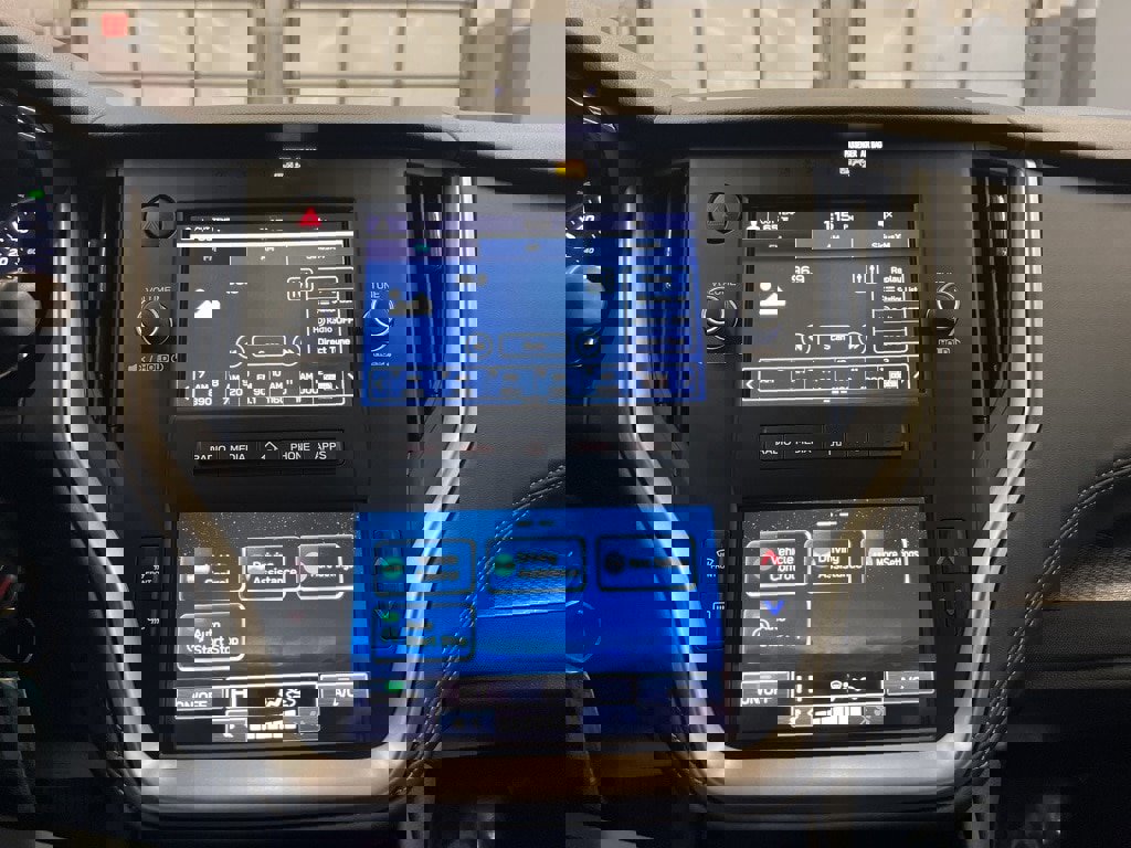 Certified 2025 Subaru Legacy image 23