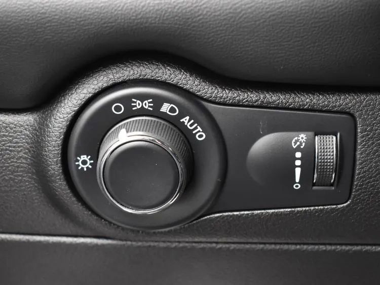 Used 2024 Dodge Durango SXT image 22