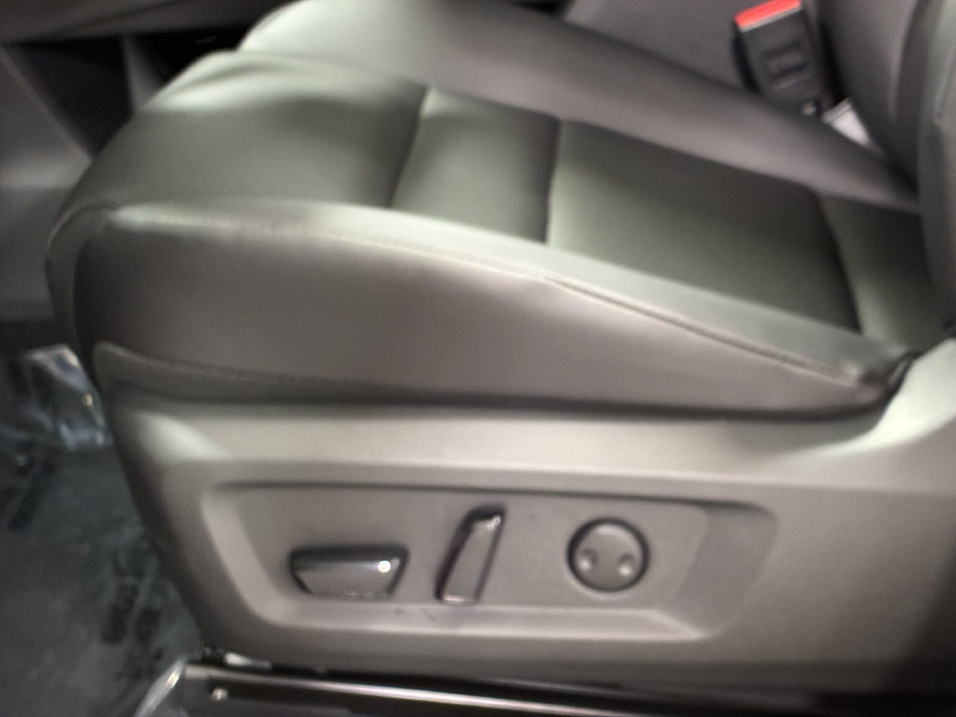 New 2026 Nissan Rogue Dark Armor AWD/4WD image 28
