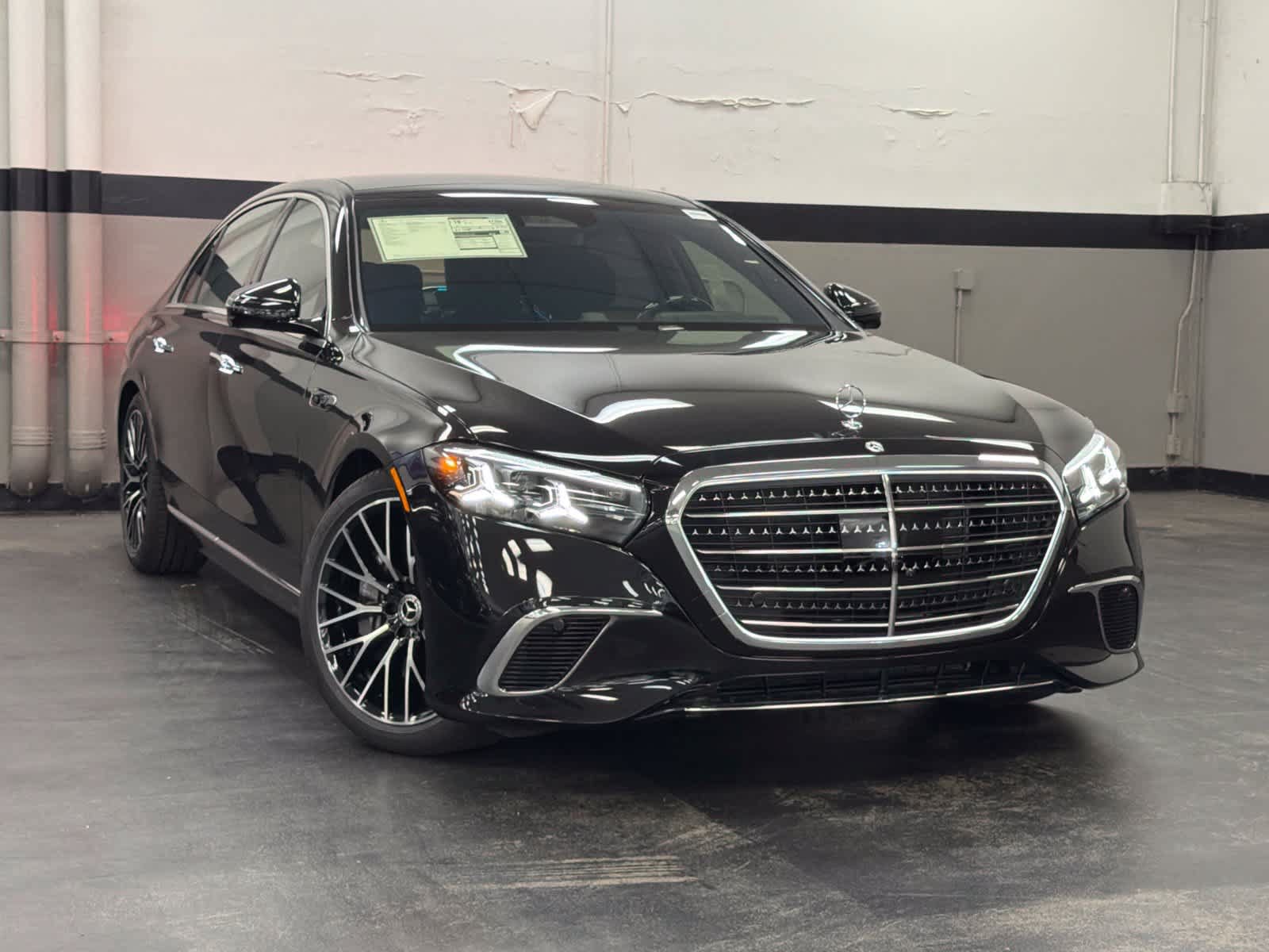 New 2027 Mercedes-Benz S 580 4MATIC Sedan image 2
