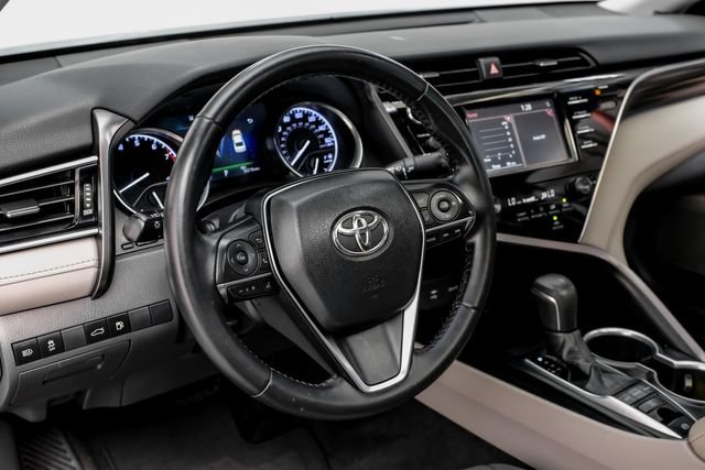 Used 2018 Toyota Camry XLE FWD image 22