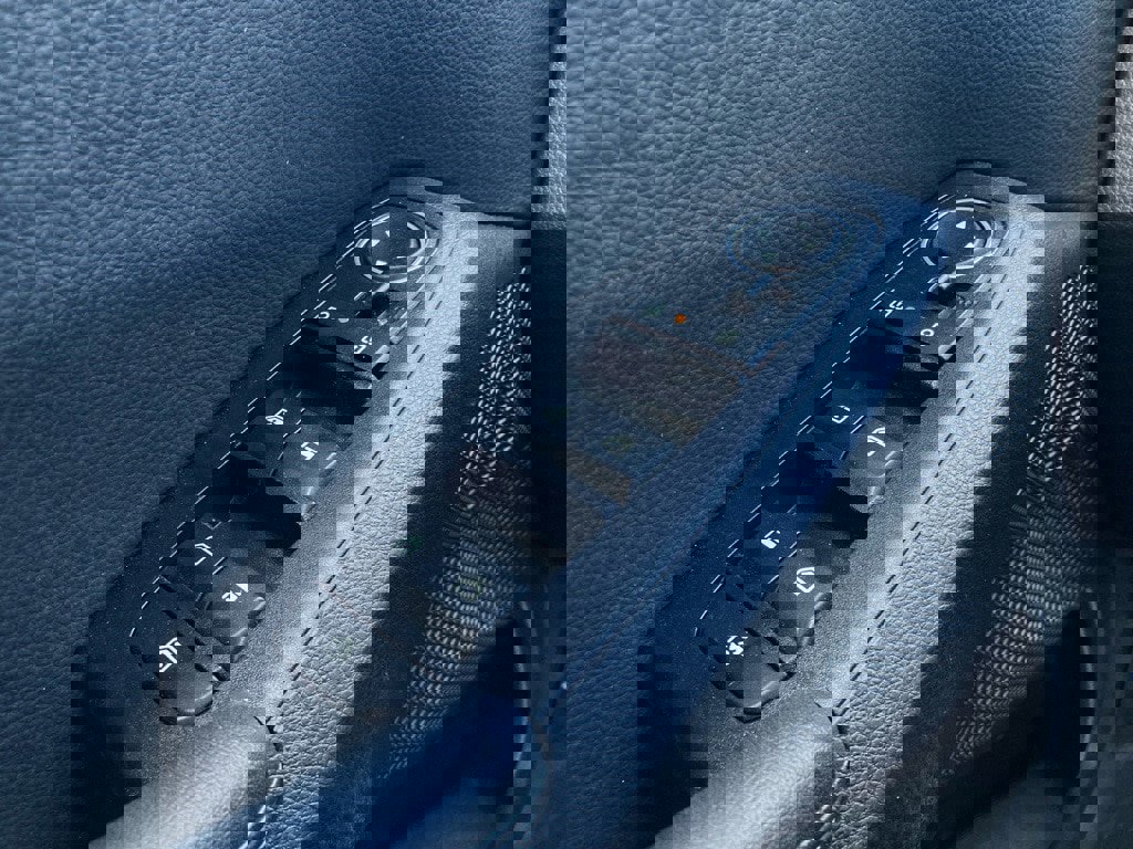 Used 2025 Kia Seltos S image 11