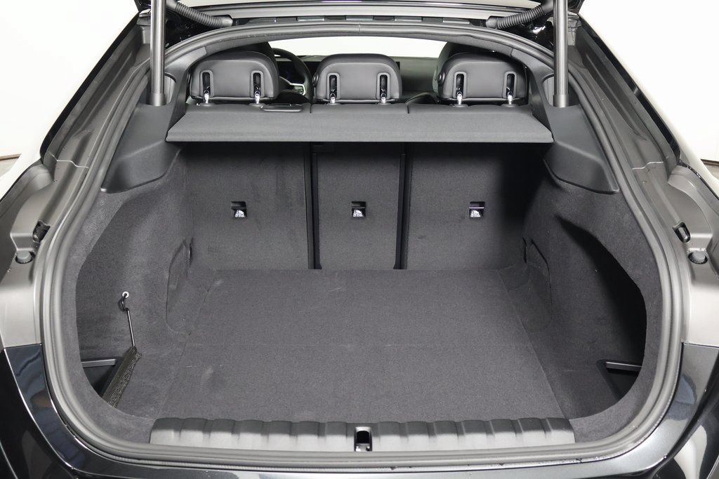 New 2026 BMW i4 eDrive40 w/ M Sport Package RWD image 8