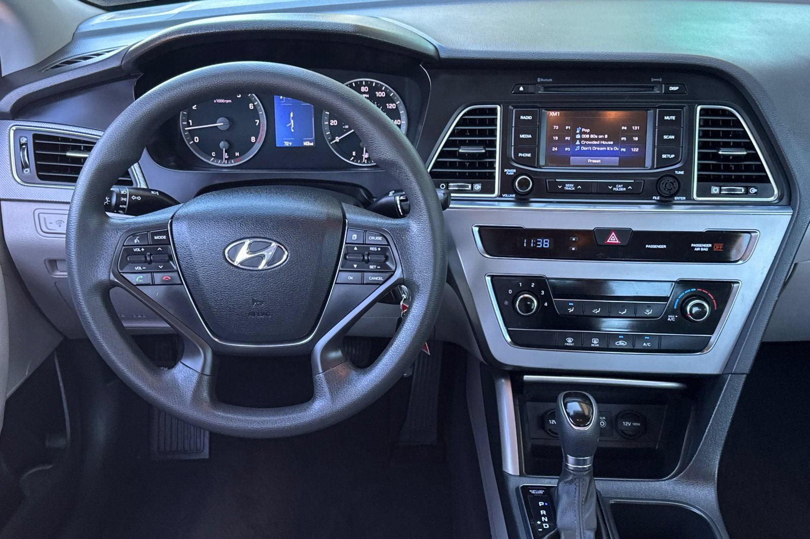 Used 2015 Hyundai Sonata SE w/ Option Group 02 FWD image 14