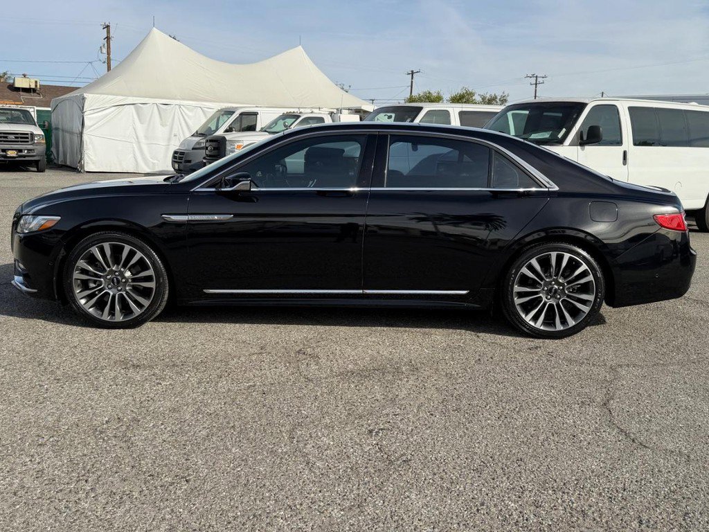 Used 2017 Lincoln Continental Reserve w/ Technology Package image 10