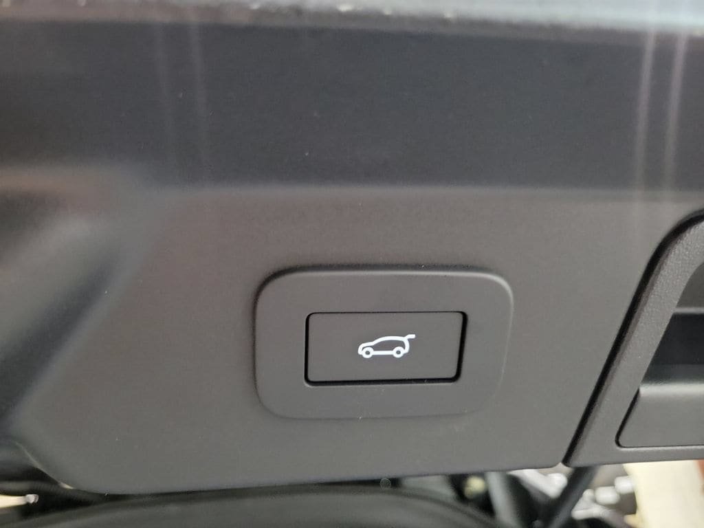 New 2026 Land Rover Range Rover Velar Dynamic SE AWD/4WD image 30