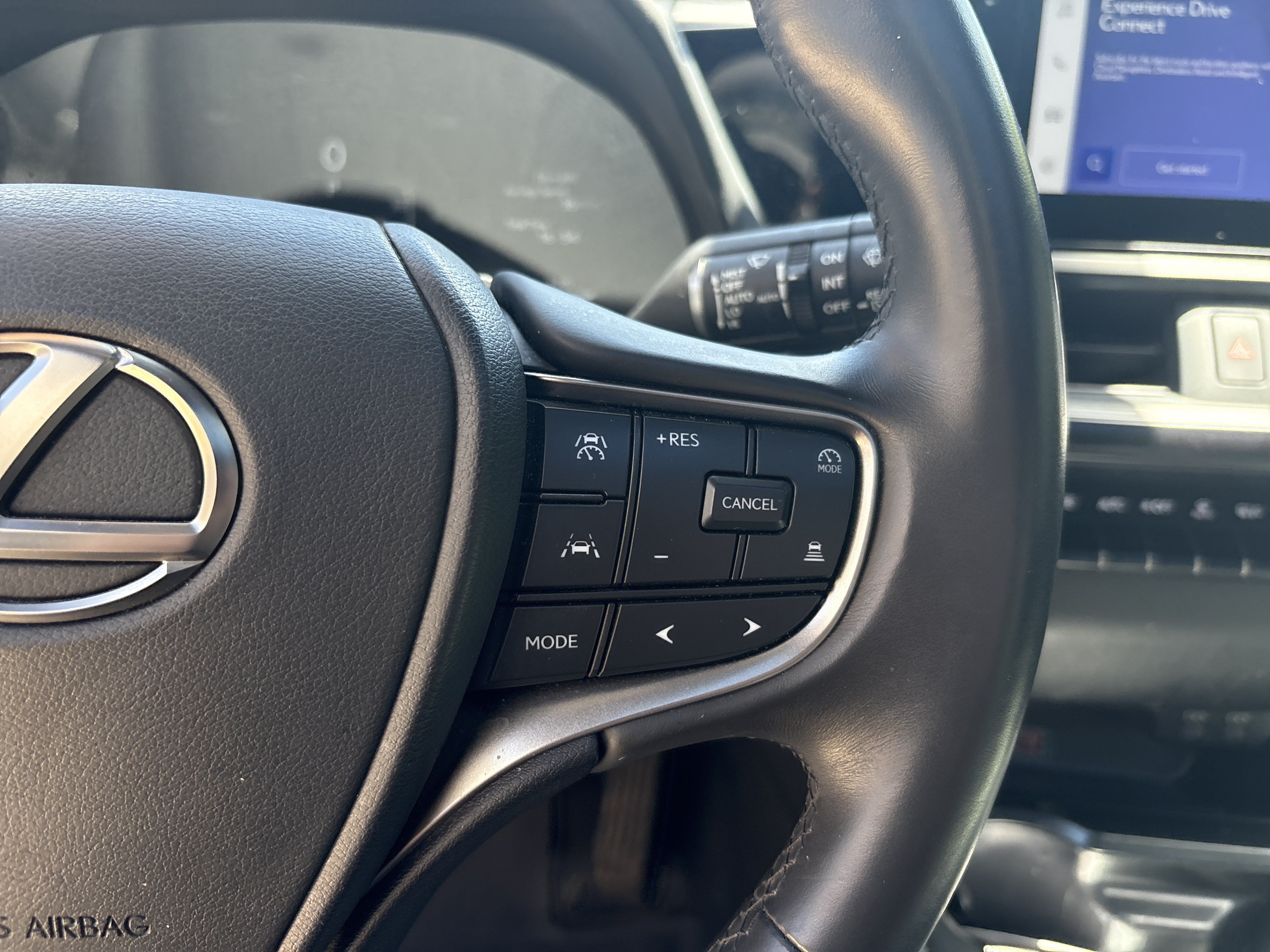Used 2025 Lexus UX 300h AWD w/ Accessory Package (Z1) image 20