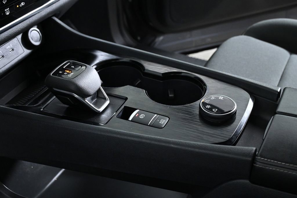 Certified 2025 Nissan Rogue S image 20