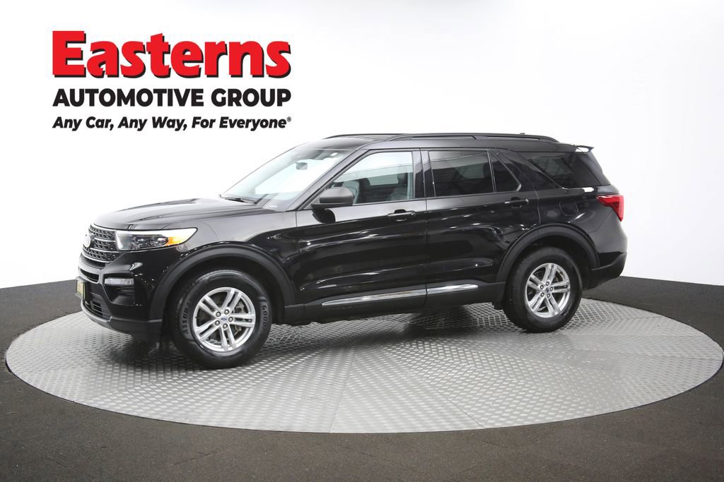Used 2023 Ford Explorer XLT w/ Equipment Group 202A AWD/4WD image 57