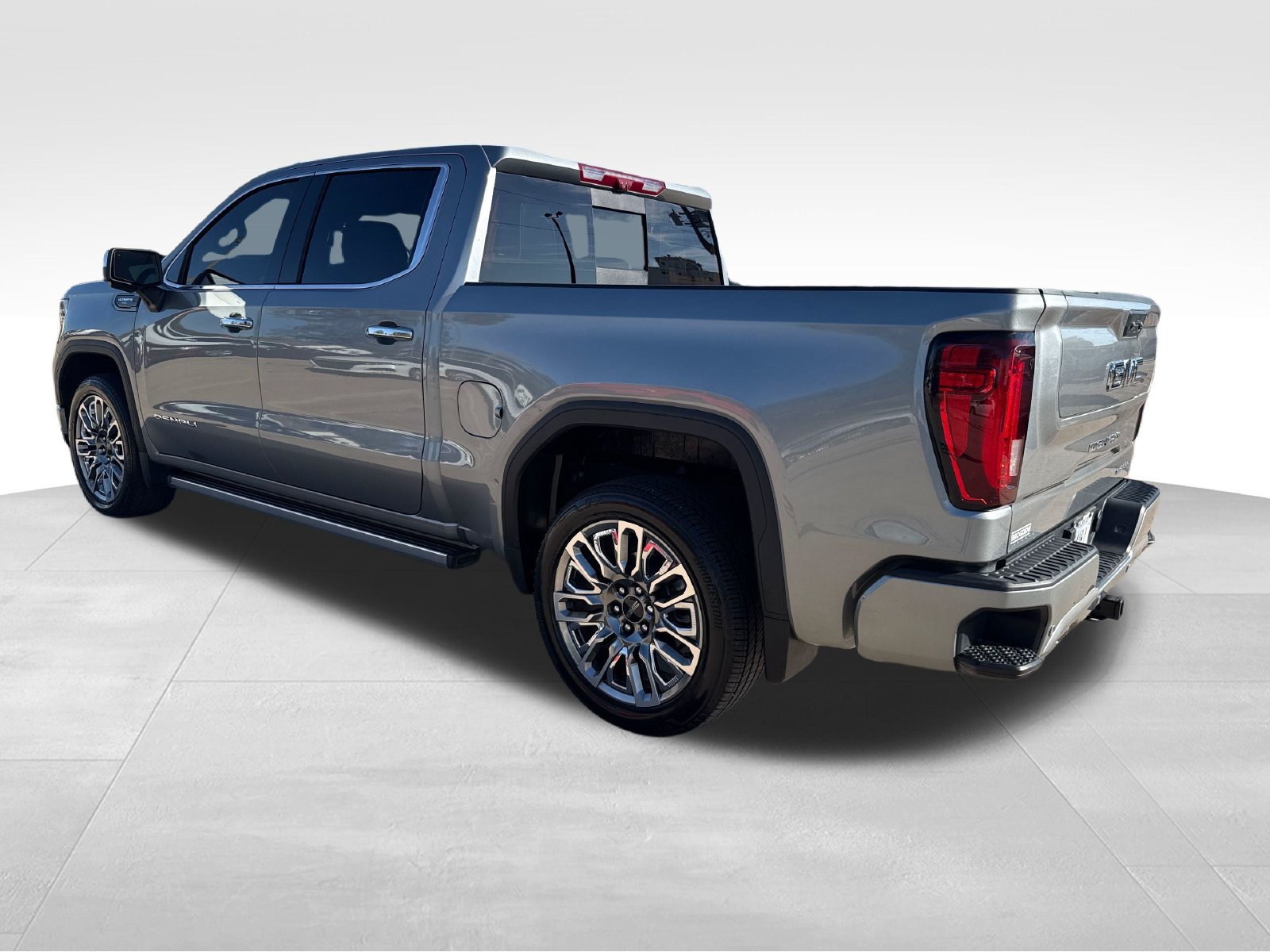 Used 2026 GMC Sierra 1500 Denali Ultimate AWD/4WD image 21
