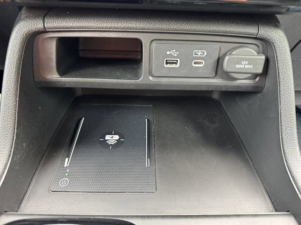 Used 2023 Honda Pilot TrailSport image 24