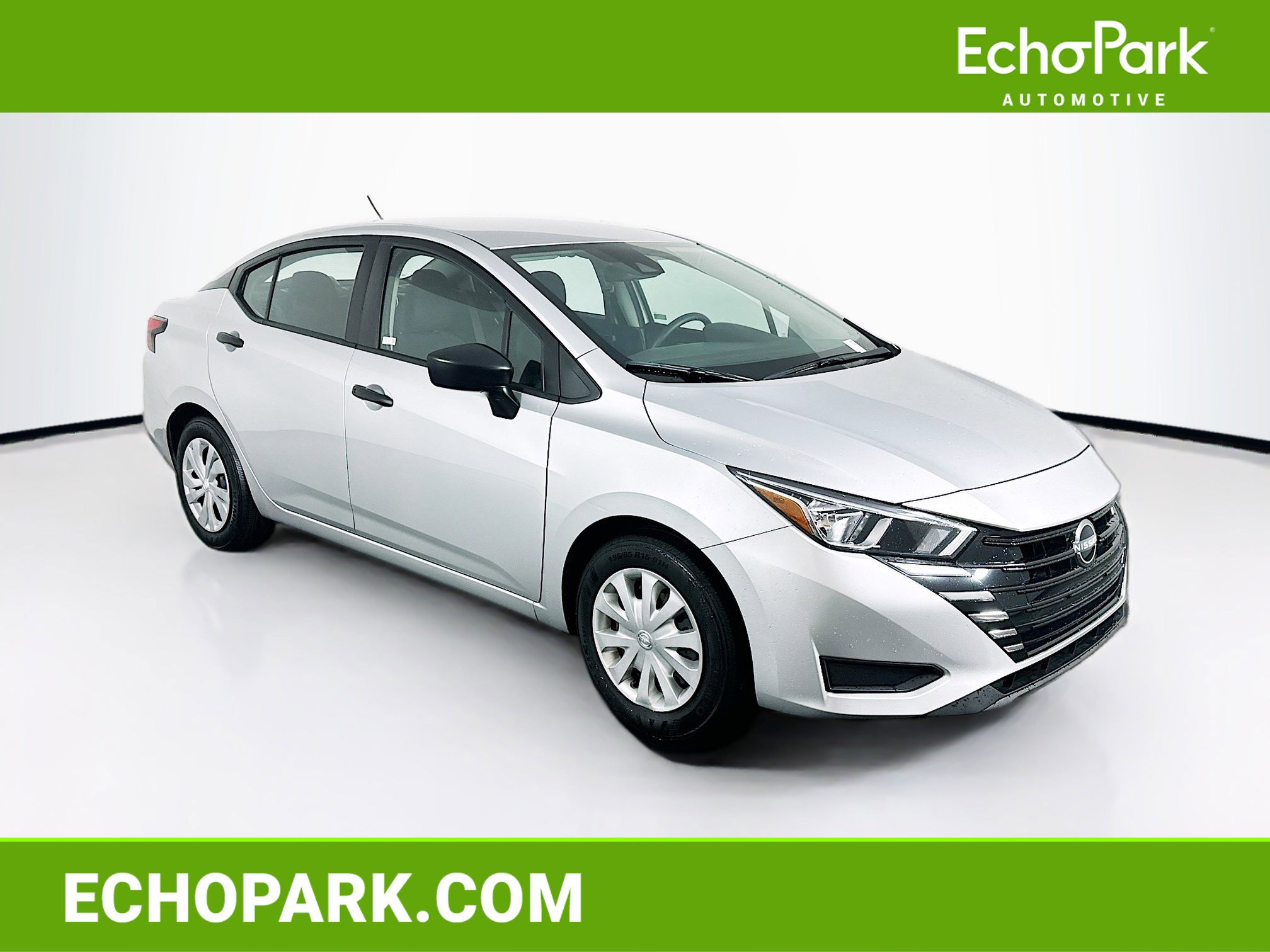 Used 2024 Nissan Versa S image 1