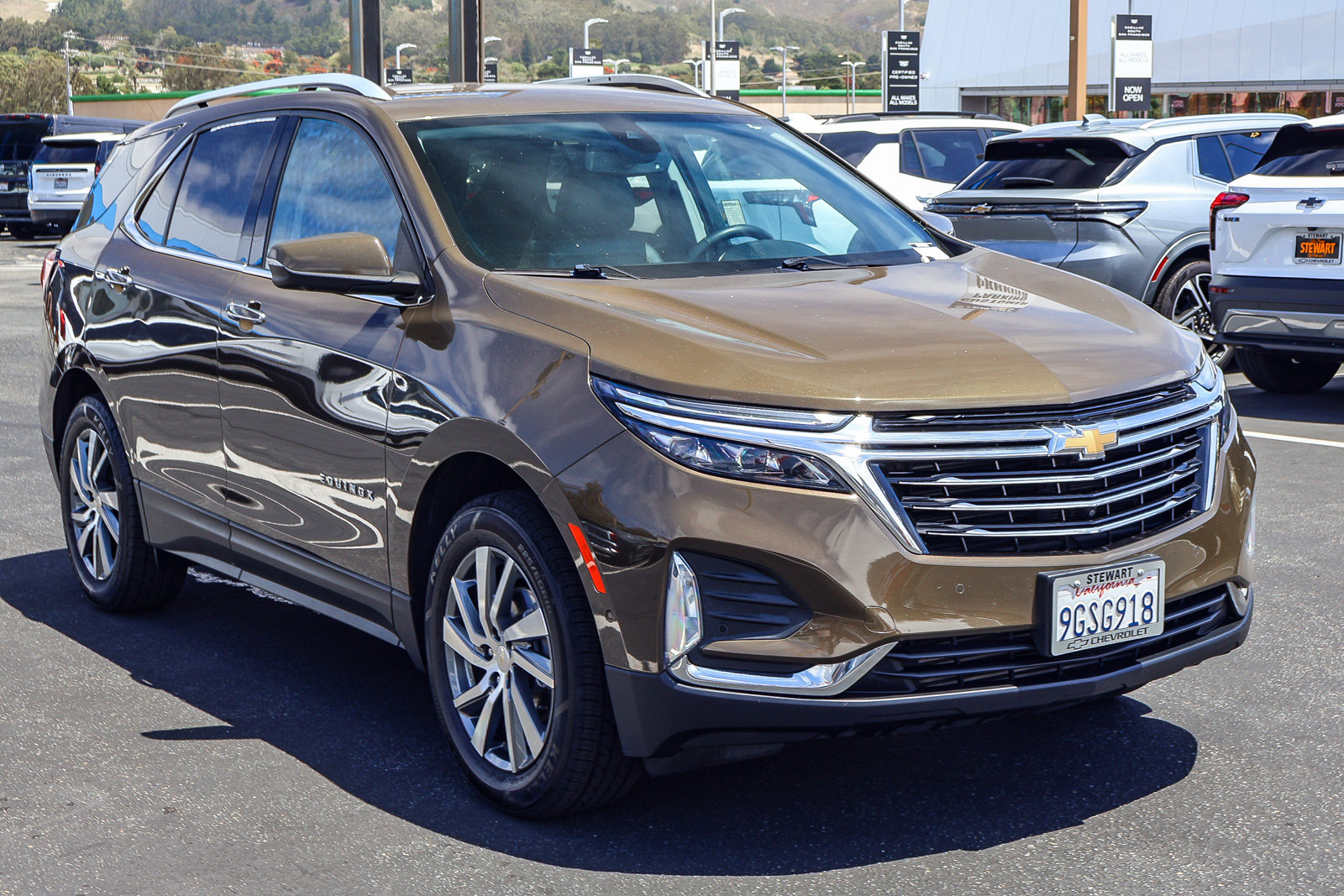 Used 2023 Chevrolet Equinox Premier AWD/4WD image 18
