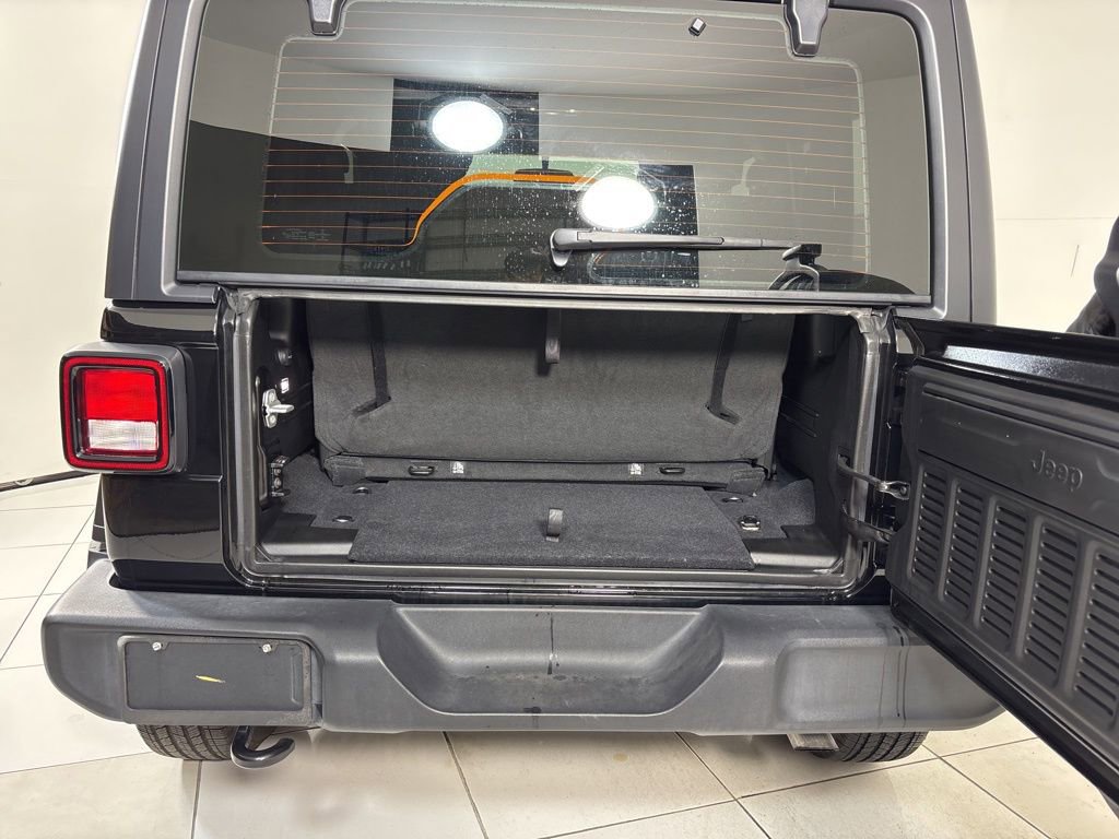 Used 2020 Jeep Wrangler Sport image 27