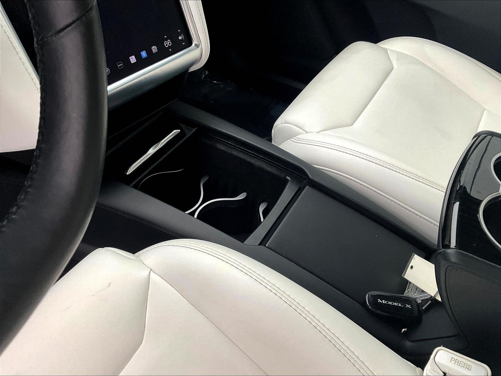 Used 2017 Tesla Model X 90D AWD/4WD image 18